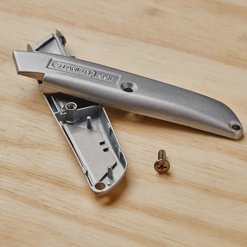 STANLEY 6" Classic 99® Retractable Utility Knife